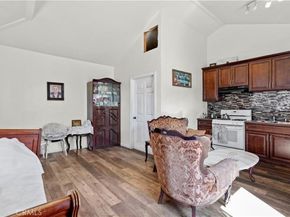 7060 Morse Avenue, North Hollywood CA 91605