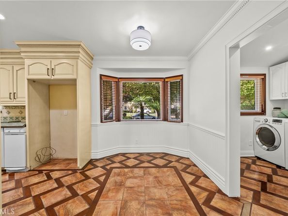 10132 Wish Avenue, Northridge CA 91325