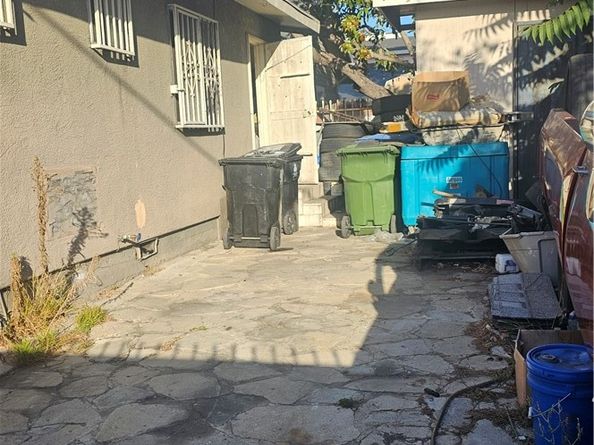 736 W 41st Place, Los Angeles CA 90037