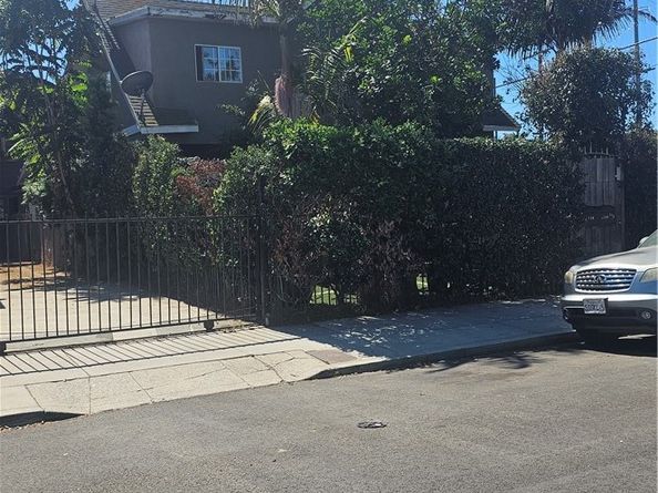 736 W 41st Place, Los Angeles CA 90037