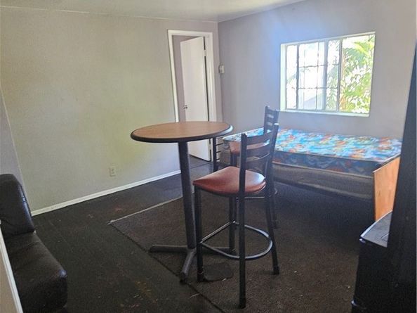 736 W 41st Place, Los Angeles CA 90037