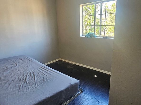 736 W 41st Place, Los Angeles CA 90037