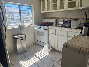 736 W 41st Place, Los Angeles CA 90037