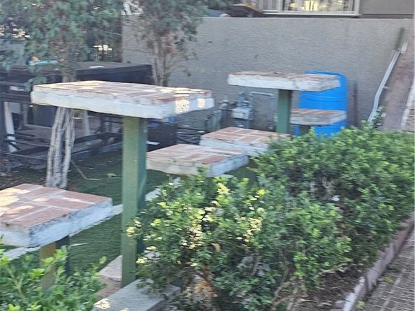 736 W 41st Place, Los Angeles CA 90037