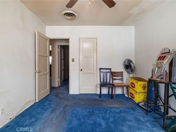 17650 Welby Way, Lake Balboa CA 91406