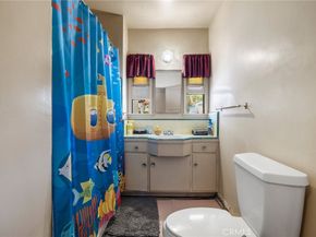 17650 Welby Way, Lake Balboa CA 91406