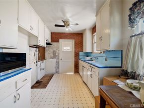 17650 Welby Way, Lake Balboa CA 91406