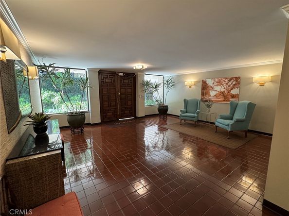 330 W California Boulevard, Pasadena CA 91105