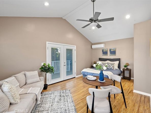 2755 N Lincoln Street, Burbank CA 91504