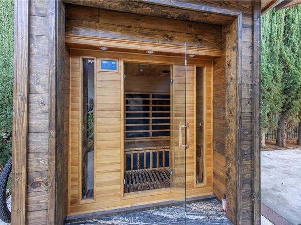 10441 Bloomfield, Toluca Lake CA 91602