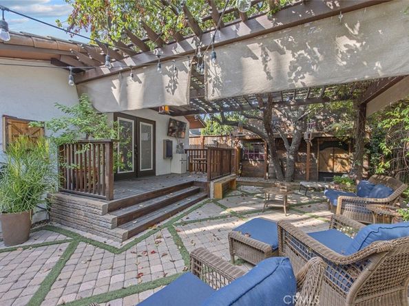 10441 Bloomfield, Toluca Lake CA 91602