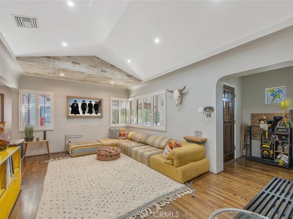 10441 Bloomfield, Toluca Lake CA 91602