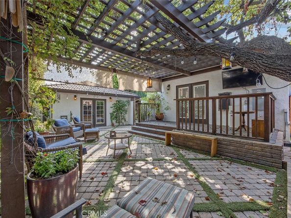 10441 Bloomfield, Toluca Lake CA 91602