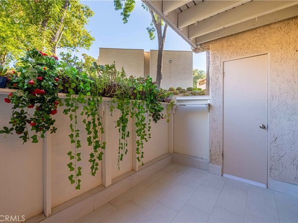 28947 Thousand Oaks 139, Agoura Hills CA 91301