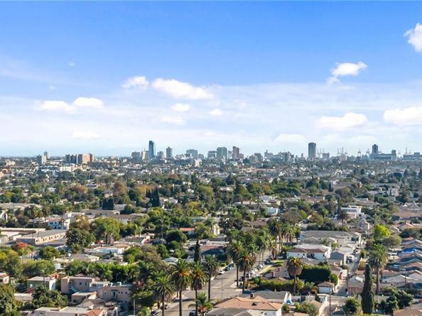 2650 Daisy Avenue, Long Beach CA 90806
