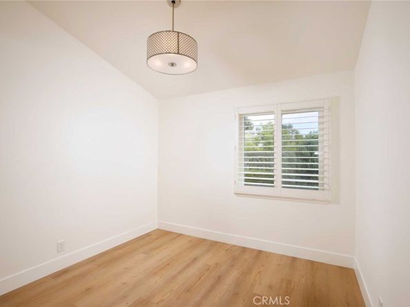 1465 Washburn Road, Pasadena CA 91105