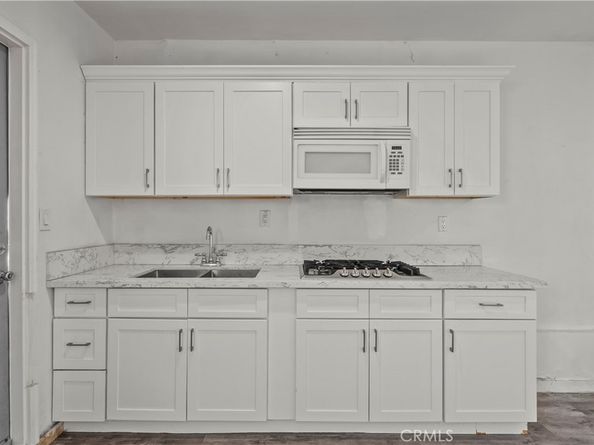 6556 Satsuma, North Hollywood CA 91606