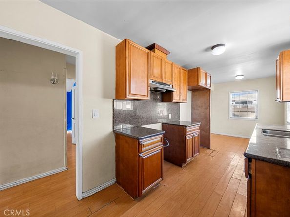 6556 Satsuma, North Hollywood CA 91606