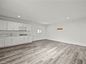 6556 Satsuma, North Hollywood CA 91606