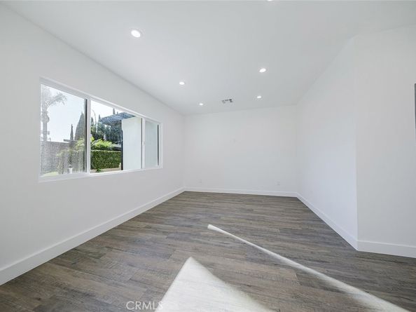 9055 Forbes Avenue, Northridge CA 91343