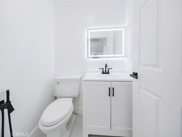 9055 Forbes Avenue, Northridge CA 91343