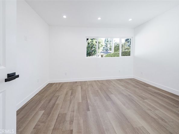 9055 Forbes Avenue, Northridge CA 91343