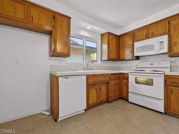 1925 Royalty Drive, Pomona CA 91767