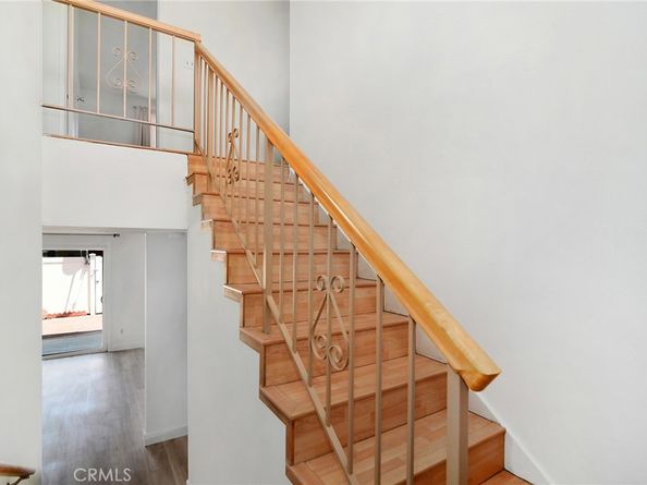 18931 Kittridge Street 73, Reseda CA 91335