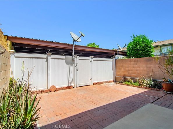 18931 Kittridge Street 73, Reseda CA 91335