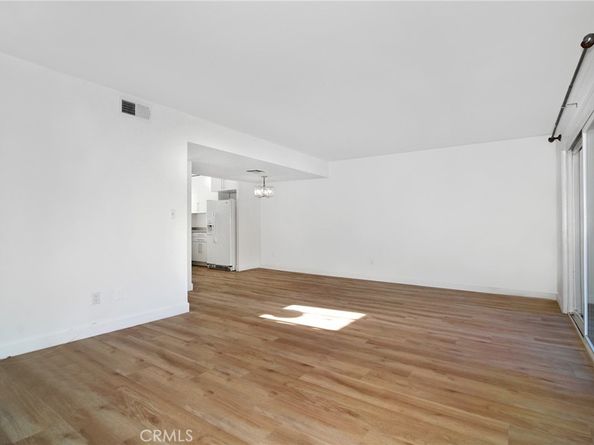 18931 Kittridge Street 73, Reseda CA 91335