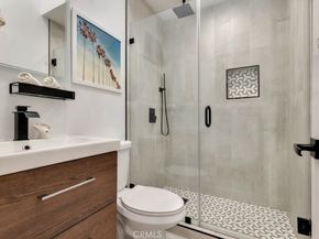 1911 W Kenneth Rd, Glendale CA 91201