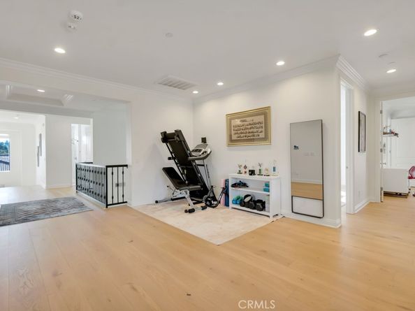 12356 Longacre, Granada Hills CA 91344