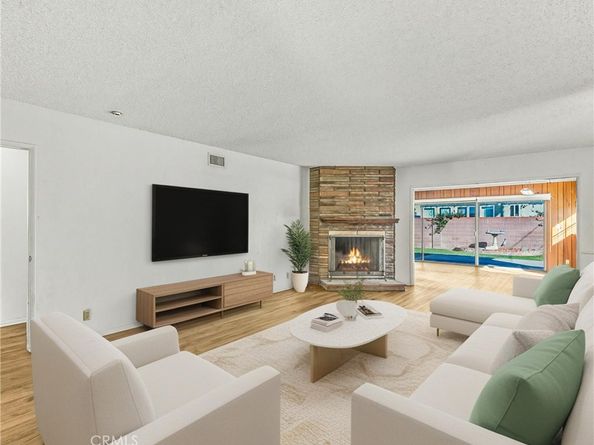 13961 Cantlay Street, Van Nuys CA 91405