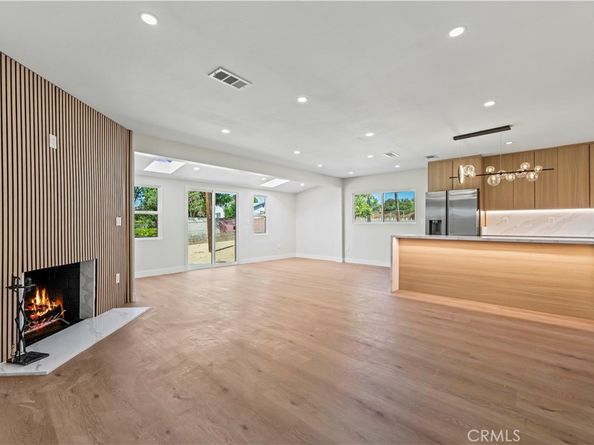 14890 Foothill Boulevard, Sylmar CA 91342