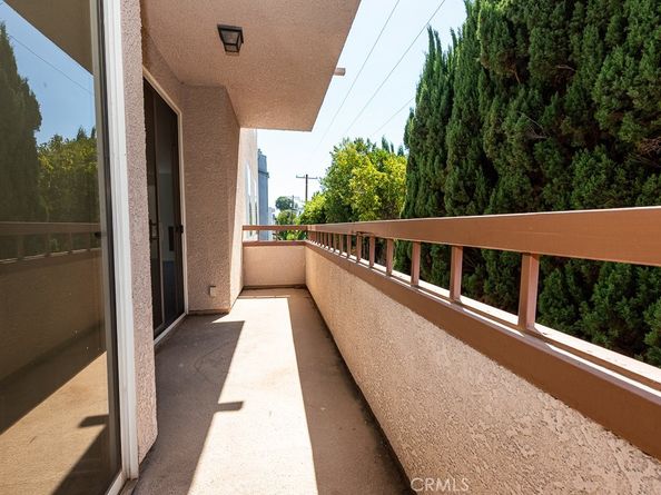 14530 Benefit Street 205, Sherman Oaks CA 91403