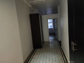 215 W 7th Street 411, Los Angeles CA 90014