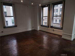 215 W 7th Street 411, Los Angeles CA 90014