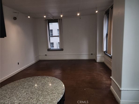 215 W 7th Street 411, Los Angeles CA 90014