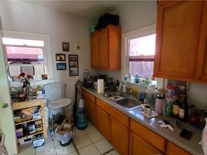 1713 S Berendo Street, Los Angeles CA 90006