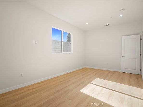 7726 Laurel Canyon Boulevard, North Hollywood CA 91605