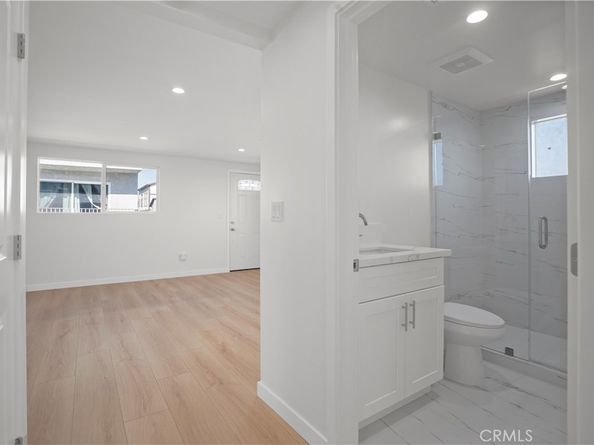 7726 Laurel Canyon Boulevard, North Hollywood CA 91605