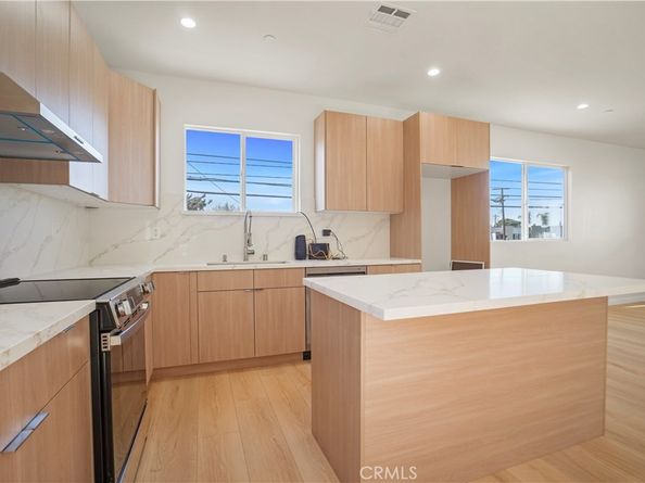 7726 Laurel Canyon Boulevard, North Hollywood CA 91605