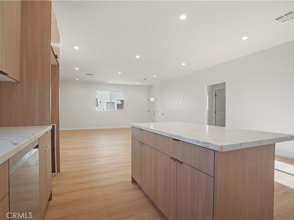 7726 Laurel Canyon Boulevard, North Hollywood CA 91605