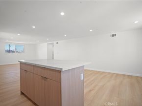 7726 Laurel Canyon Boulevard, North Hollywood CA 91605