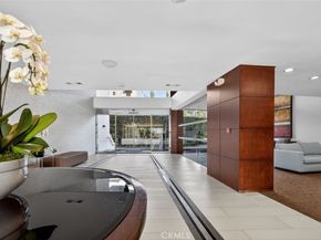 7250 Franklin Avenue 409, Los Angeles CA 90046
