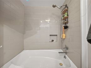 7250 Franklin Avenue 409, Los Angeles CA 90046
