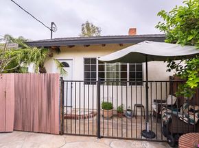 18900 Vincennes St, Northridge CA 91324
