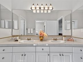 20800 Campania, Porter Ranch CA 91326