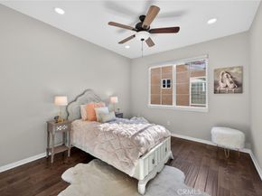 20800 Campania, Porter Ranch CA 91326