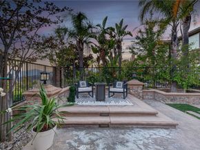 20800 Campania, Porter Ranch CA 91326